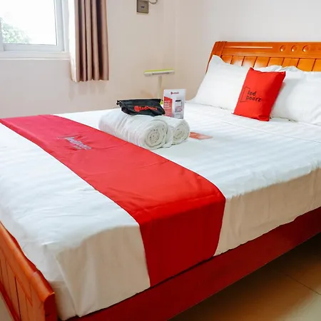 Reddoorz Plus Near Camella La Brisa Lapulapu